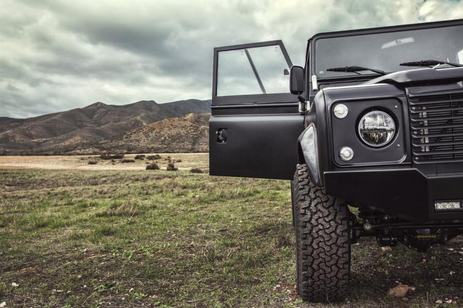  Land Rover Defender 90 by Icon 2014 года  (фото 47 из 63)